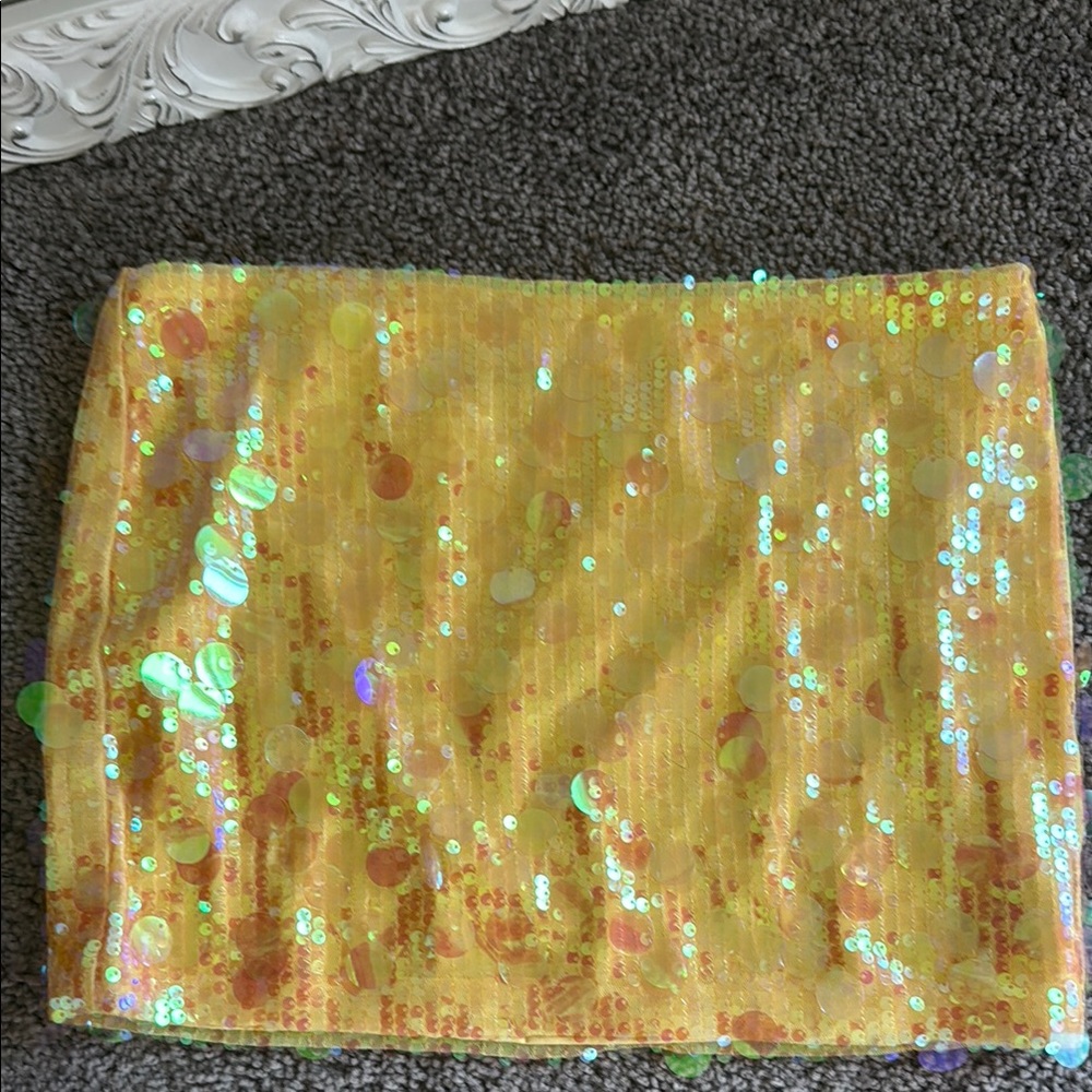 Edikted Sparkling Yellow Sequin Mini Skirt